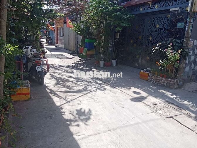 Nhà cấp 4 (5m x  13m) cần bán ở Bình Tân 