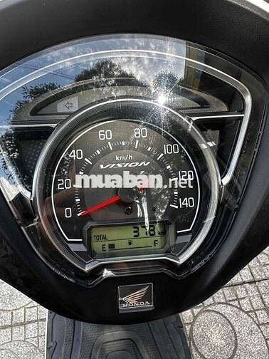 Honda Vision 2025 Trắng 300 km