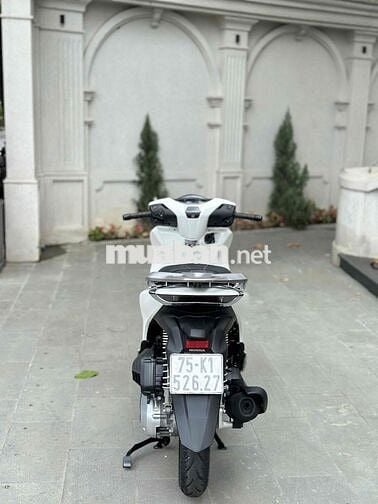 Honda SH 150 CBS Trắng