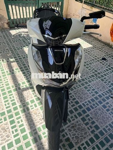 Honda SH150i ABS 2021 Trắng đen 25.000km