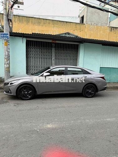 Hyundai Elantra 1.6 DB Xám 30000 km
