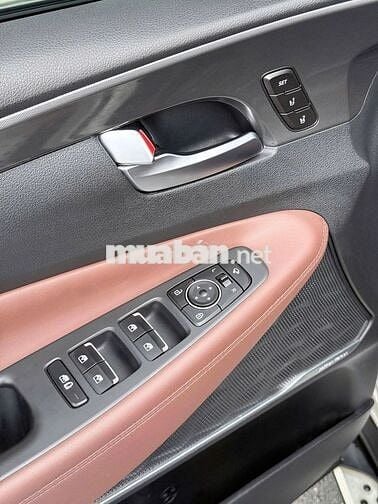 Hyundai SantaFe 2021 2.5G Pre 4x4 Trắng 5 vạn km