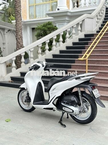 Honda SH 150 CBS Trắng