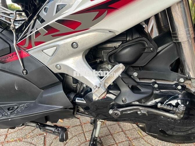 Honda Air Blade Trắng Đen Đỏ Xăng