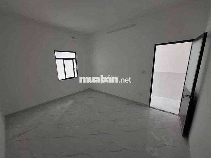 cho thuê nhà Thạnh lộc 13 dt 4,7x14m đường 9m 3 phòng ngủ