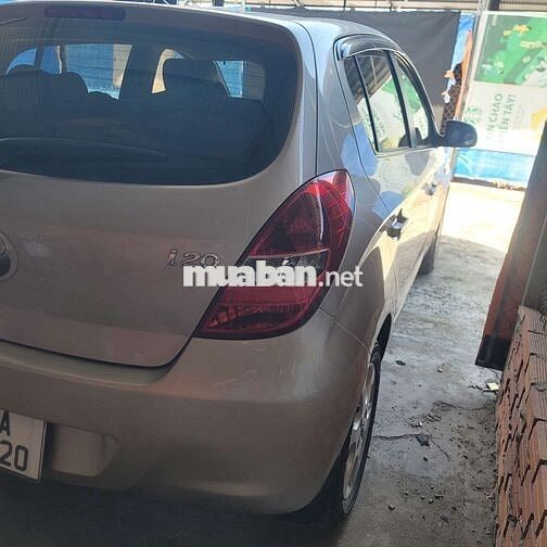 Hyundai i20 2012 Tự động Vàng cát Da