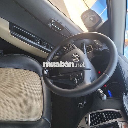 Hyundai i20 2012 Tự động Vàng cát Da