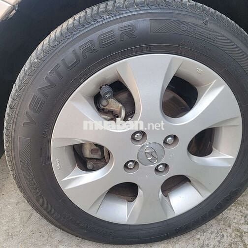 Hyundai i20 2012 Tự động Vàng cát Da