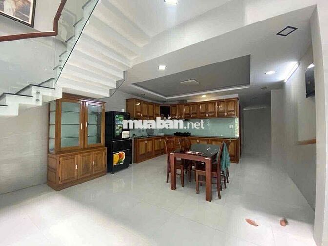 CHO THUÊ NHÀ 3 TẦNG 4PN RỘNG RÃI – THOÁNG MÁT, VÀO Ở NGAY