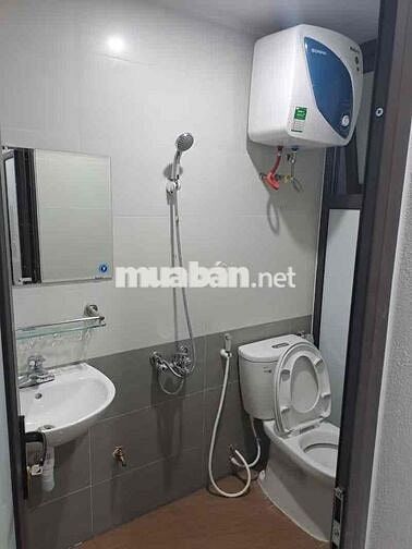 Cho thuê căn hộ studio cao cấp Ngọc Thuỵ - Long Biên- thang máy.