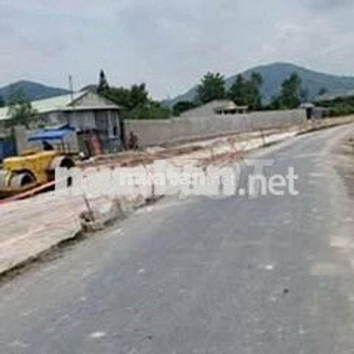 BÁN ĐẤT CHÍNH CHỦ, ẤP 2, XÃ TÓC TIÊN, PHÚ MỸ- BÀ RỊA, VŨNG TÀU.