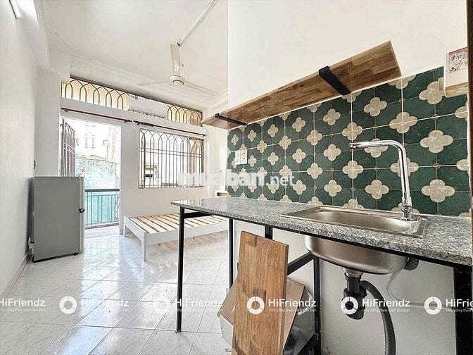 STUDIO BAN CÔNG SIU RỘNG FULL NỘI THẤT NGAY TRUNG TÂM Q10