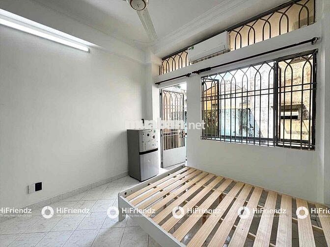 STUDIO BAN CÔNG SIU RỘNG FULL NỘI THẤT NGAY TRUNG TÂM Q10