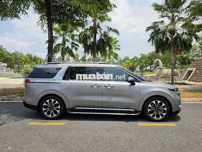 KIA CARNIVAL SIGNATURE 2022 DẦU 7 GHẾ