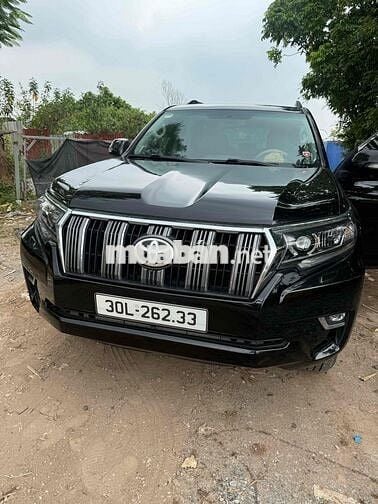 Toyota Land Cruiser Prado 7 chỗ Xăng SUV Đen