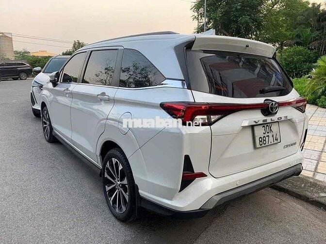 Toyota Veloz Cross TOP 2022 Trắng Ngọc Trai 7 chỗ