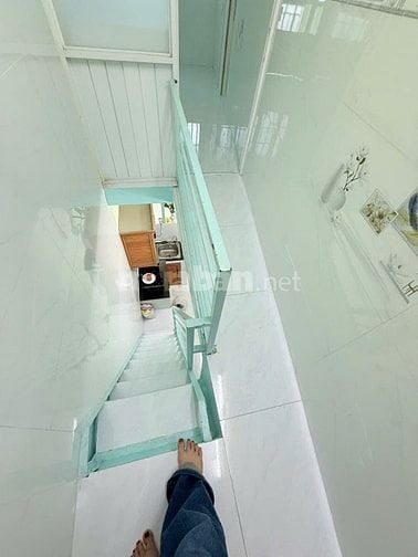 Bán nhà nhỏ xin sổ Hồng riêng ko huy hoạch hem 3m