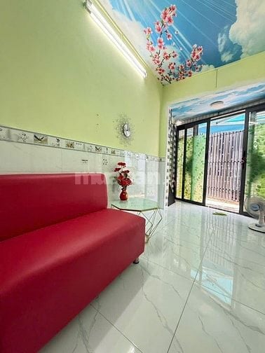 Bán nhà nhỏ xin sổ Hồng riêng ko huy hoạch hem 3m