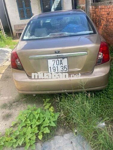 Daewoo Lacetti Vàng cát 5 chỗ