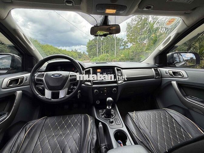 Ford Ranger XLT 2017 Số sàn Xăng Nâu