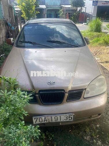 Daewoo Lacetti Vàng cát 5 chỗ