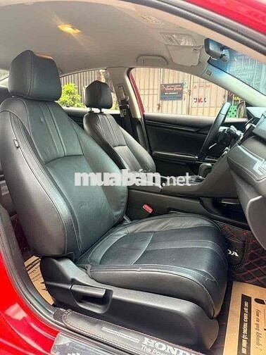 Honda Civic 1.8E 2018 50.000 km Đỏ