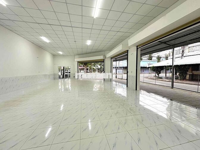 CHO THUÊ kho 250m2 KDC Ngân Thuận, cách Lê Hồng Phong 50m
