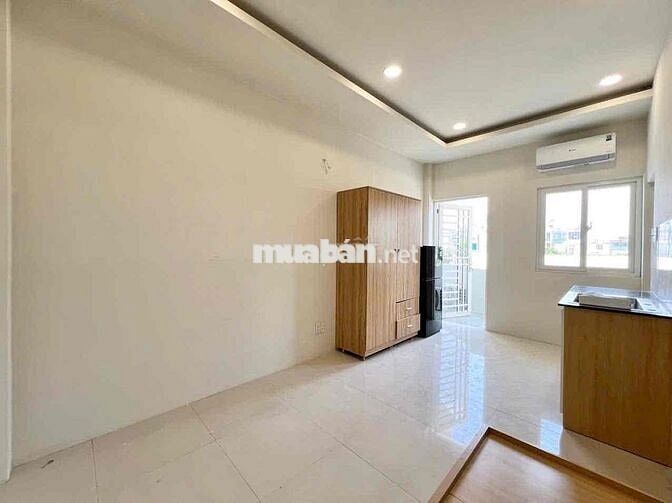 studio full nội thất, ban công