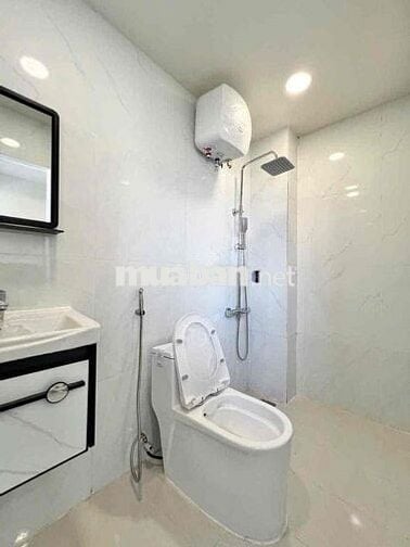 studio full nội thất, ban công