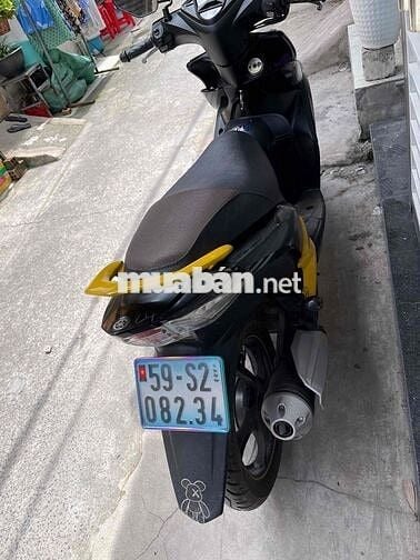 Yamaha Luvias FI 2014 Đen, Vàng