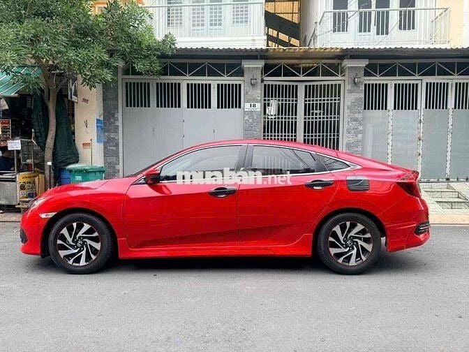 Honda Civic 1.8E 2018 50.000 km Đỏ