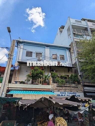 Phòng rộng có máy lạnh, 2 cửa sổ thoáng, gần Q1 – Chỉ 4 triệu
