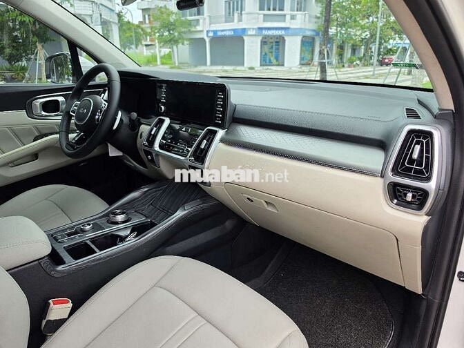 Kia Sorento 2021 Premium 7 ghế Trắng