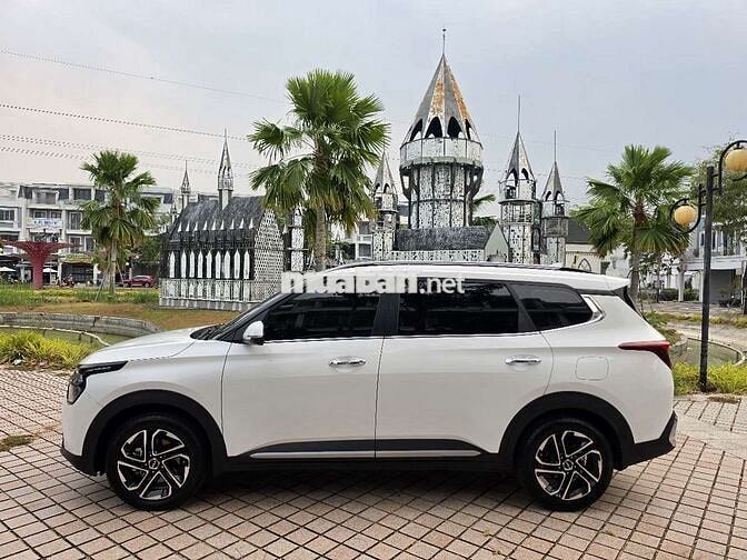 KIA CARENS 2024 1.5 SỐ TỰ ĐỘNG BẢN LUXURY