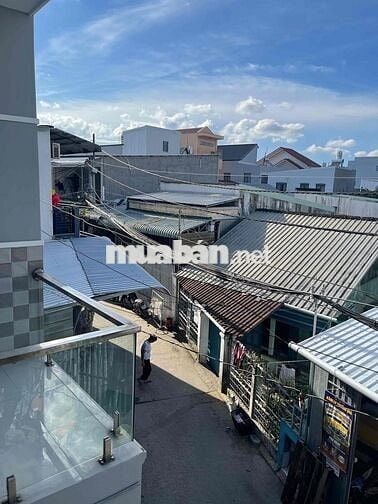 Nhà đang ở cần bán do chuyển công tác