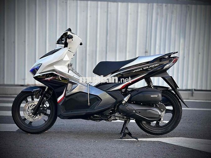Honda Air Blade 125 2017 Trắng đen