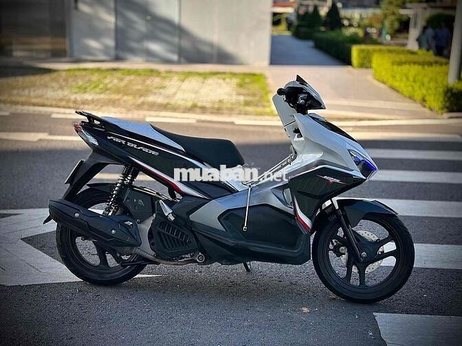 Honda Air Blade 125 2017 Trắng đen