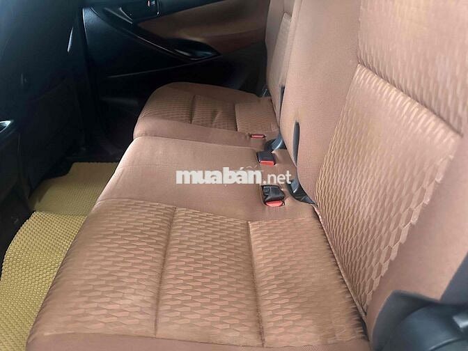 Toyota Innova 2.0E 2018 Trắng Số sàn