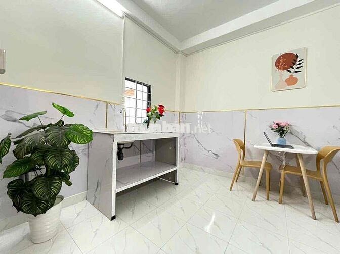 Phòng Mới Xây Bancon Cửa Sổ Trời - Mặt Tiền 192C Bình Thới