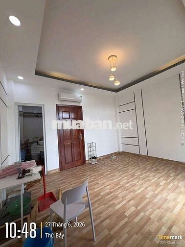 Nhà mặt tiền kinh doanh – khu sầm uất
Dương Quảng Hàm Q.GV