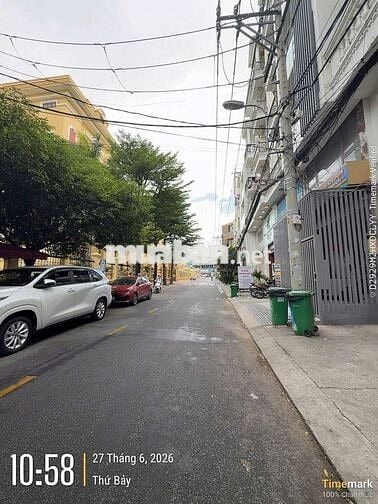  Nhà mặt tiền kinh doanh – khu sầm uất
Dương Quảng Hàm Q.GV