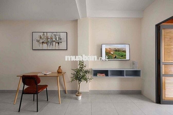 BAN CÔNG , THANG MÁY , TÁCH BẾP CHỈ 7 TRIỆU 5