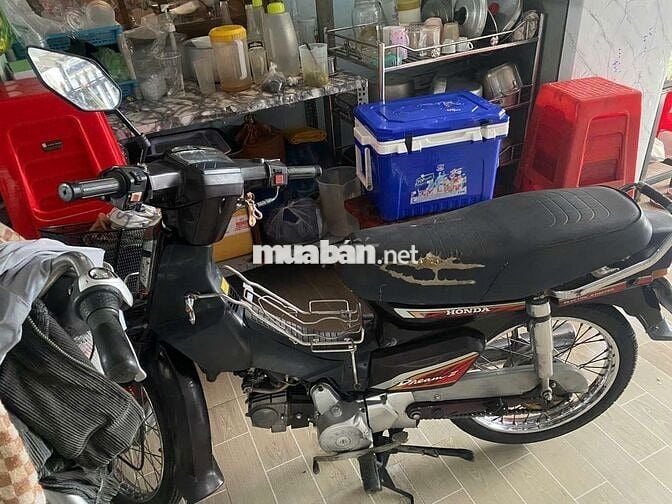 Honda Dream TQ màu Đen