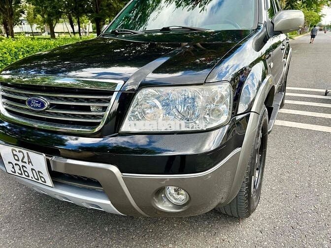Ford Escape XLT 2 cầu 3.0 2005 Đen