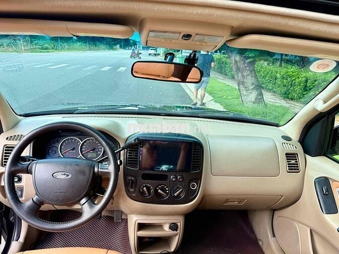 Ford Escape XLT 2 cầu 3.0 2005 Đen