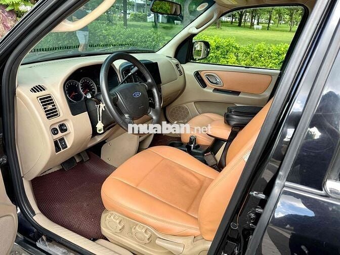 Ford Escape XLT 2 cầu 3.0 2005 Đen