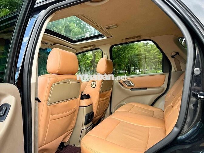 Ford Escape XLT 2 cầu 3.0 2005 Đen