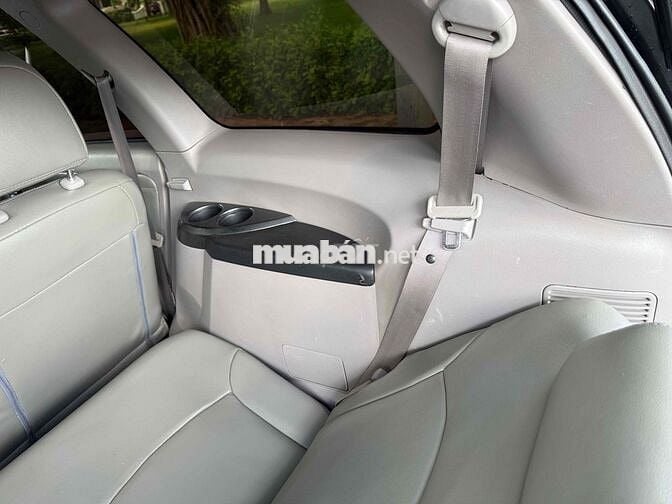 Mitsubishi Grandis 2005 Xám 7 chỗ