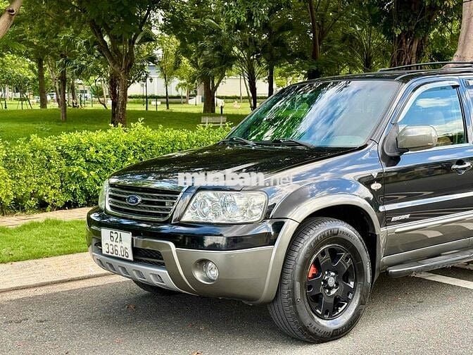 Ford Escape XLT 2 cầu 3.0 2005 Đen