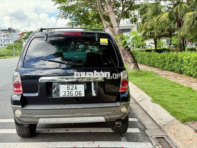 Ford Escape XLT 2 cầu 3.0 2005 Đen